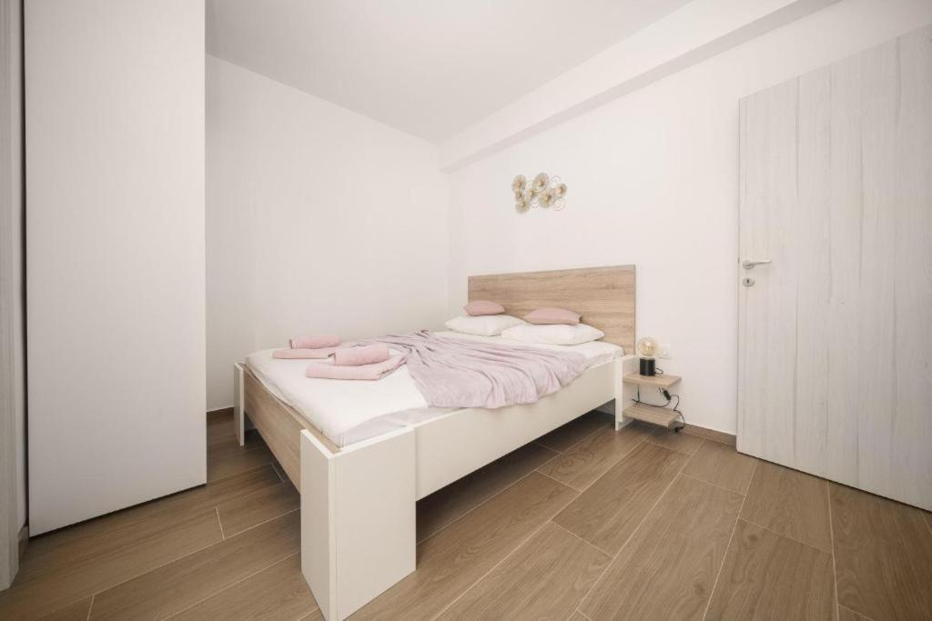 Apartment Stefanio Водице Екстер'єр фото